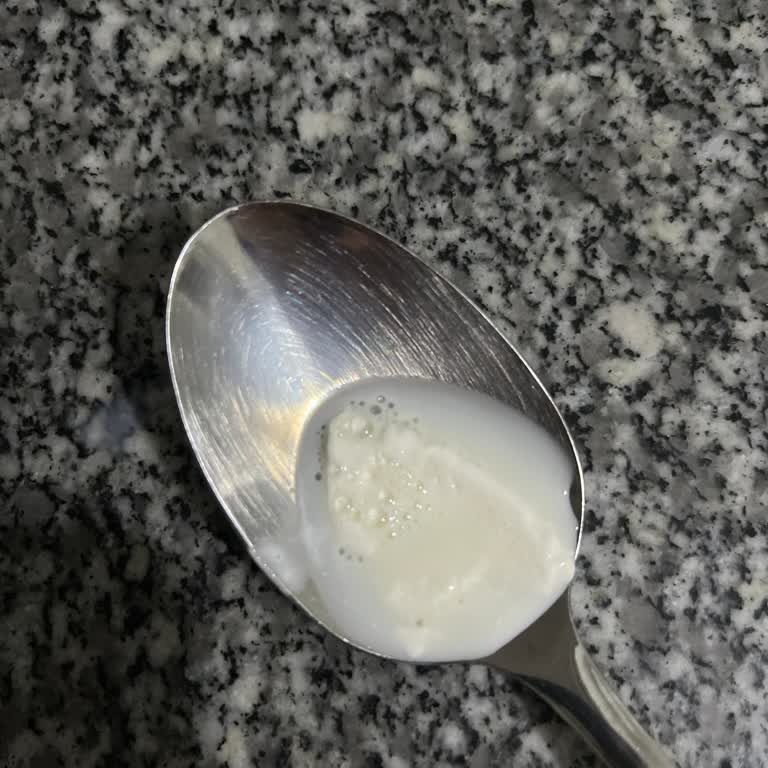 BİM Dost Sütte Kaymak Tortu Ve Tadında Acılık