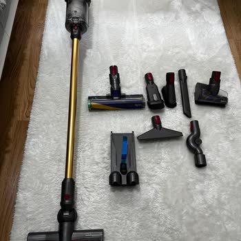 Dyson V12 Süpürge Sık Sık Stop Etmekte, Dyson Konuya Yardımcı Olmuyor
