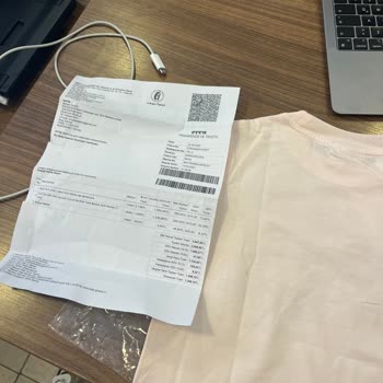 Occasion Her Yerinde Leke Olan Ürün