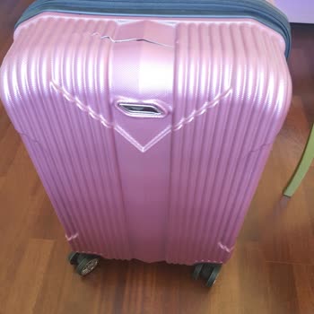 Stoneclub Ayakkabı Mağazada Kırılan Valiz!