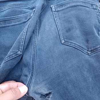 Mavi Marka Pantolon Yırtılması