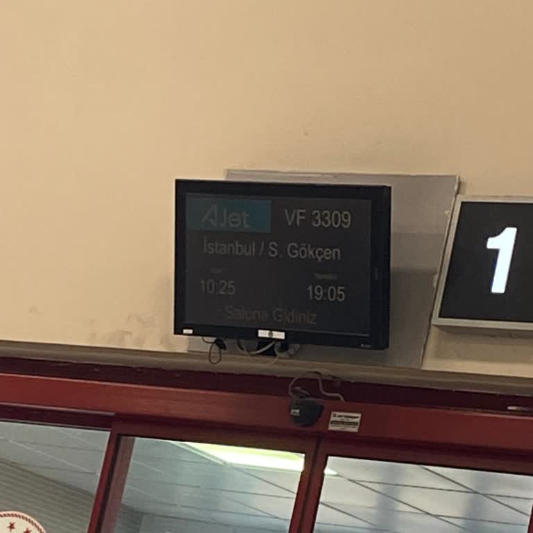 AJet (Anadolu Jet) Uzun Süreli Rötar Ve İlgisizlikle Geçen Bir Gün