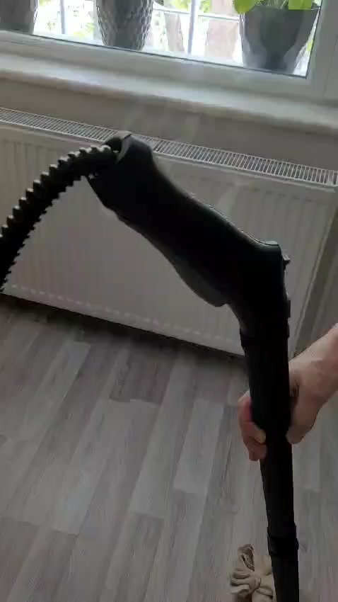 My Karcher SC 4 Steam Cleaner Leaks Steam and Water video cover