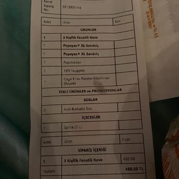 Popeyes'ten Küflü Hamburger Geldi