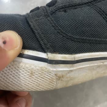 Sorumluluktan Kaçan Ve Ürünün Arkasında Durmayan Deichmann