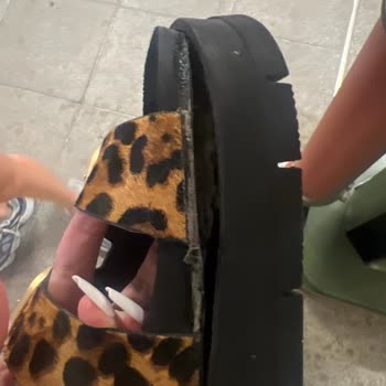 Bershka 5 Gün Sonra Kopan Terlik