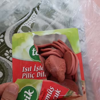 BİM'den Aldığımız Sucuğun İçinden Küflenmiş Dilimlenmemiş Sucuk Çıktı