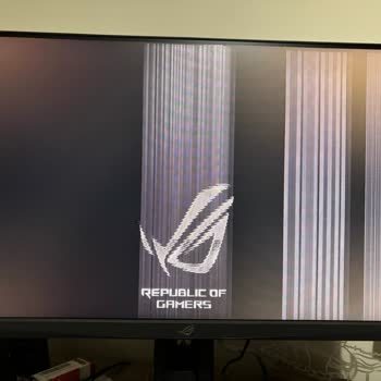 Asus Bilgisayar Asus Rog Monitör Mağdur Etti