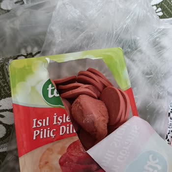 BİM'den Aldığımız Tombik Sucuğun İçinden Küflenmiş Sucuk Çıktı