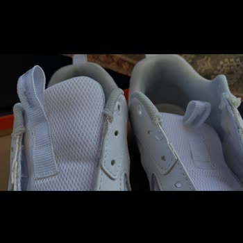 Lumberjack Bağcık Yerleri Yırtıldı