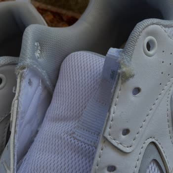 Lumberjack Bağcık Yerleri Yırtıldı