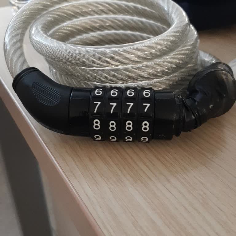 Decathlon Şifreli Bisiklet Kilidim Kitli Kaldı. Bisikletlerimi Alamıyorum.