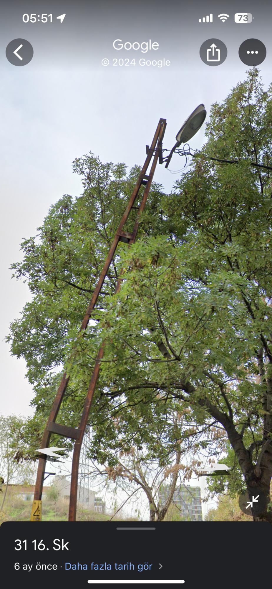 Boğaziçi Elektrik - BEDAŞ Paslı Yamuk Düşme Tehlikesi Olan Eski Tip ...