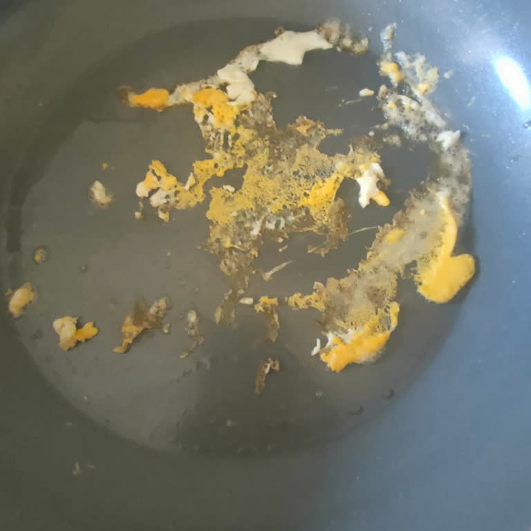 Karaca Züccaciye Karaca Tava Yanıyor Yapıştırıyor