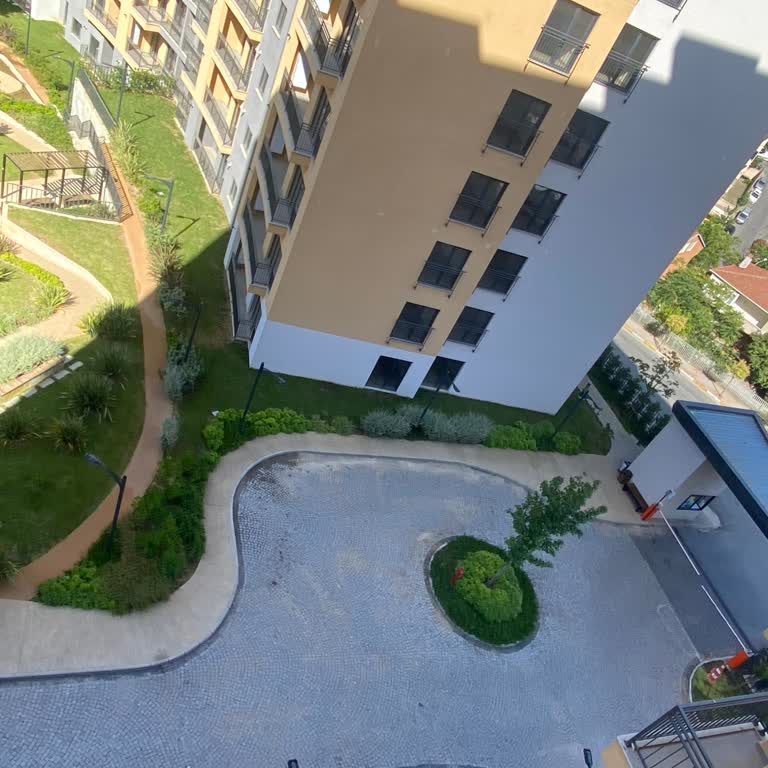 Emlak Konut Komşu Finans Evleri Aidat Çok Yüksek