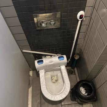 Shell İstasyonunda Hijyen Sorunu: WC Kullanımında Yaşanan Hayal Kırıklığı