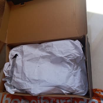 Hepsiburada Kullanılmış Ayakkabı Gönderdi