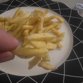 Mersin Burger King Limonluk Sürekli Eksik Ve Bayat Ürünler