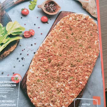 Ora Lahmacun Çok Kötü Verilen Paraya Yazık Gerçekten!