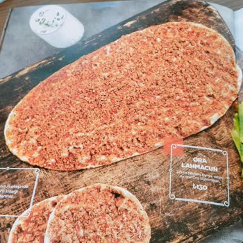 Ora Lahmacun Çok Kötü Verilen Paraya Yazık Gerçekten!