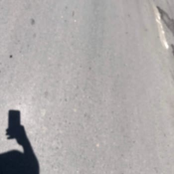 Kahramanmaraş Büyükşehir Belediyesi Otobüs Durağındaki Çöp Kutusu