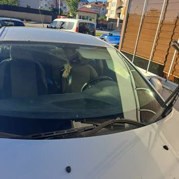 Coşarlar Market (Erzincan) Market Sahibi Arabamın Camini Kirdi