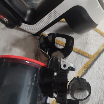 Bosch Elektrikli El Aletleri Bosch Dikey Süpürge Elimde Kaldı...