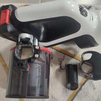 Bosch Elektrikli El Aletleri Bosch Dikey Süpürge Elimde Kaldı...