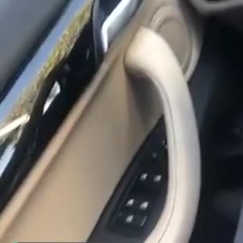BMW X1 Kapı Kolu Kabarması