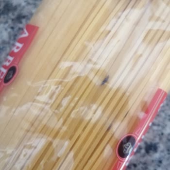 Arbella Makarna Açılmamış Pakette Böceklenme