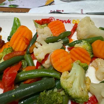 Tavuk Dünyası Yemeğimden Kıl Çıktı