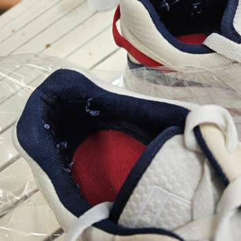 Boyner Ve Tomy Hilfiger Ayakkabısının Arkasında Durmadı