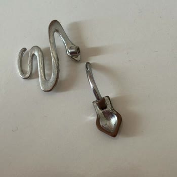 Sahte Çelik Morneva Piercing