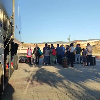 Metro Turizm Otobüs Arızalandı Ek 2 Saattir Otobüs Yok!