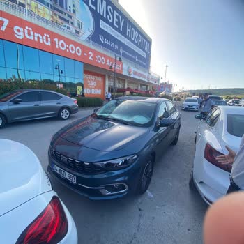 Viaport AVM Araca Verilen Hasara Göz Yumuyor