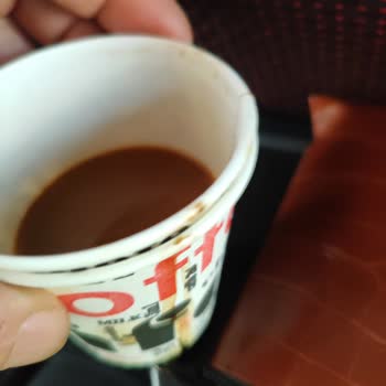 Seydişehir Otogar Restaurant'ta Kahve Bardak 90 TL!