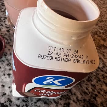 Sek Çikolatalı Süt Su Gibi