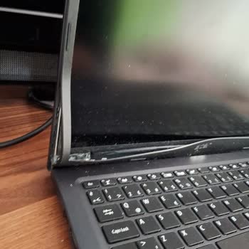 Acer Extensa 15 Screen Flickering Issues