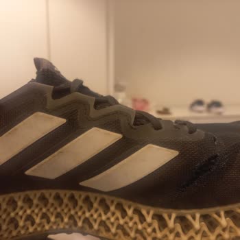 Adidas Ve Ardı Arkası Kesilmeyen Mağduriyetler