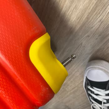 AJet (Anadolu Jet) Kırık Bavul Onarım Ücret İadesi