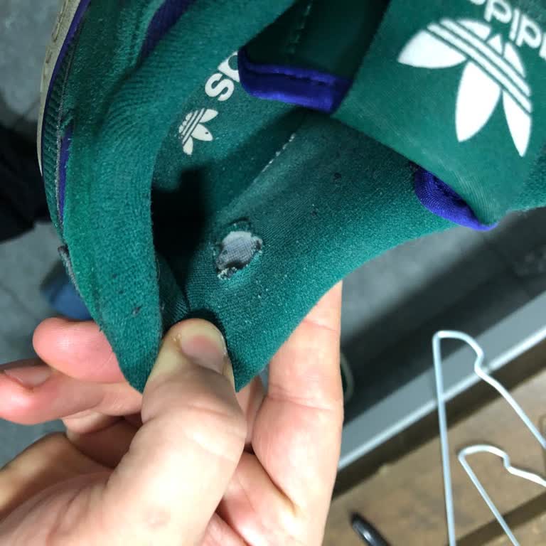 Adidas'ın 30 Kullanmada Deforme Olan Ayakkabısı