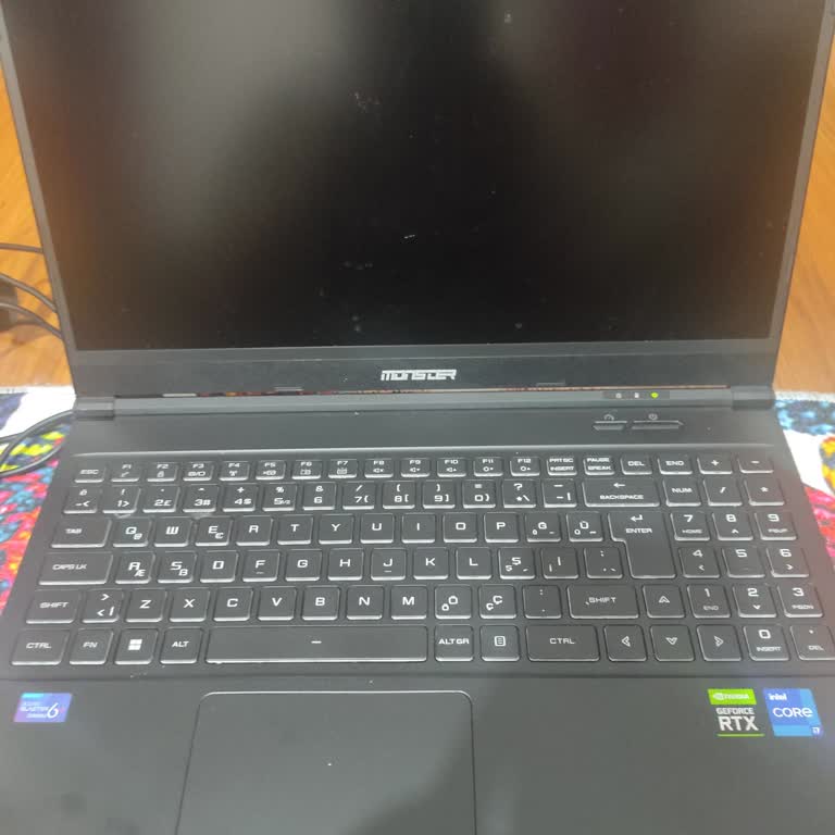 Monster Abra Serisi Bilgisayarımda Statik Elektrik Sorunu