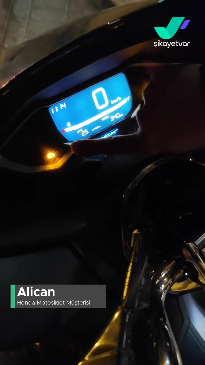 Kusurlu Honda Motosiklet Pcx 2024! videonun kapak resmi