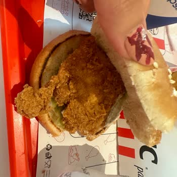 KFC Den Şikayetçiyim İnsan Aldatıyorlar