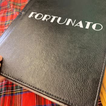 Fortunato Restaurant (Büyükada) Büyükada'da Şaşırtan Servis Ücreti Ve İğneleyici Hizmet