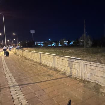 Kontur Turizm Gecenin 4ünde Kız Olarak Beni Kavşakta Bıraktı