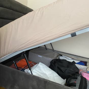 Yataş Baza Demiri Yamuluyor