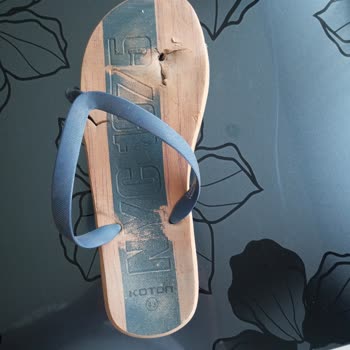 Koton Parmak Arası Terlik