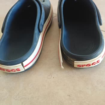 Carrefour SA Orijinal Fiyata Çakma Garantisiz Değişimsiz Crocs Satıyor