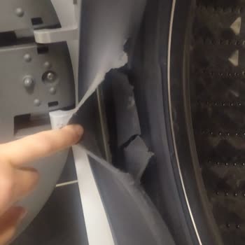 Samsung Çamaşır Makinesi Körük Lastiğin Yırtılması